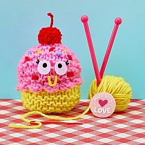 SNACK KNIT KIT CUPCAKE CUTIE