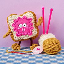 SNACK KNIT KIT TOAST & JAMMY