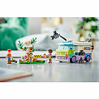 LEGO NEWSROOM VAN