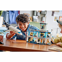 LEGO AIRPORT W PLANE