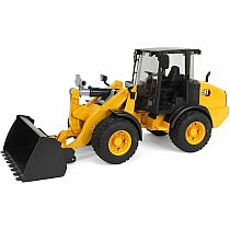 BRUDER CAT WHEEL LOADER