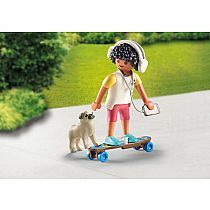 PM SKATEBOARDER WITH DOG