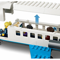 LEGO PASSENGER JET