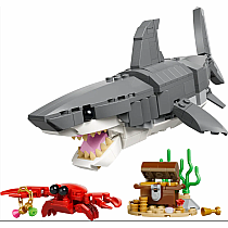 LEGO FIERCE SHARK/TREASURE CHEST