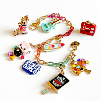 CHARM IT GOLD RG SEWING MACHINE