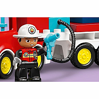 DUPLO FIRE TRUCK W HOSE/FIRE