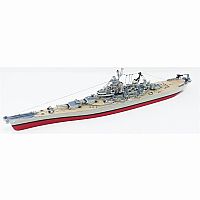 MODEL KIT USS IOWA BATTLESHIP