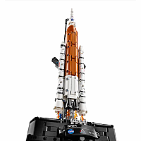 LEGO NASA ARTEMIS LAUNCH SYSTEM