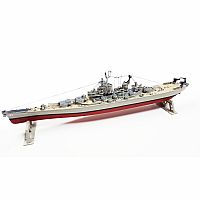 MODEL KIT USS IOWA BATTLESHIP