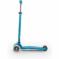 MAXI DLX SCOOTER LED AQUA