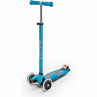MAXI DLX SCOOTER LED AQUA