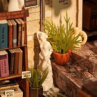 DIY CORNER BOOKSHOP