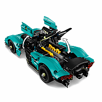 LEGO ASTON MARTIN VALKYRIE