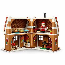 LEGO FESTIVE GINGERBREAD HOUSE