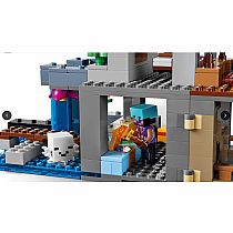 LEGO GHAST STATION