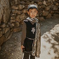 SILVER KNIGHT TUNIC/CAPE/CROWN