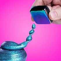 THINK PUTTY MAGNETIC HAPPY EARTH