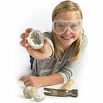 NAT GEO BREAK YOUR OWN GEODE 2