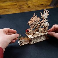 UGEARS WOODEN DRAGON