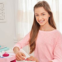 LIGHT MAGIC NAIL STUDIO