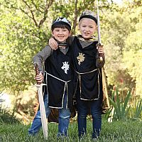 SILVER KNIGHT TUNIC/CAPE/CROWN