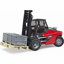 BRUDER FORKLIFT W PALLET
