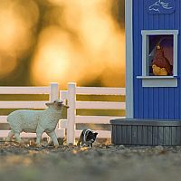 BREYER HOME AT THE BARN SET