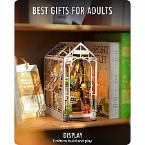 DIY GARDEN HOUSE BOOK NOOK