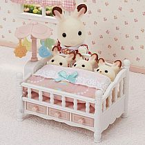 CC CRIB WITH MOBILE--CALICO CRITTERS