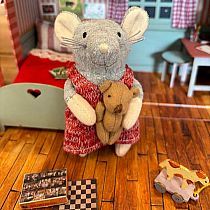 SAM & JULIA MOUSE BEDROOM