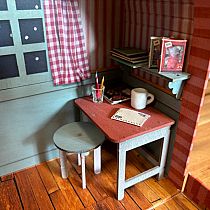 SAM & JULIA MOUSE BEDROOM