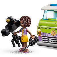 LEGO NEWSROOM VAN