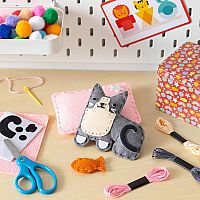 PETIT COLLAGE POCKET PET KITTY