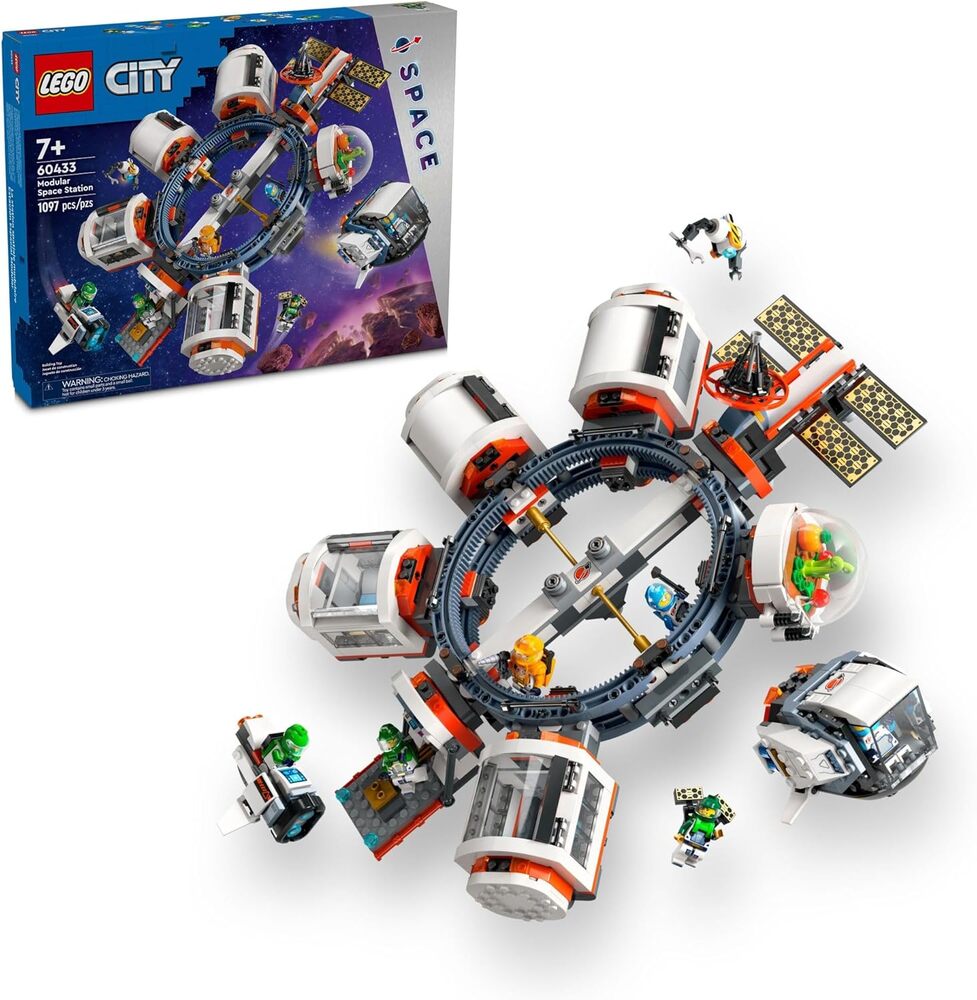 LEGO MODULAR SPACE STATION