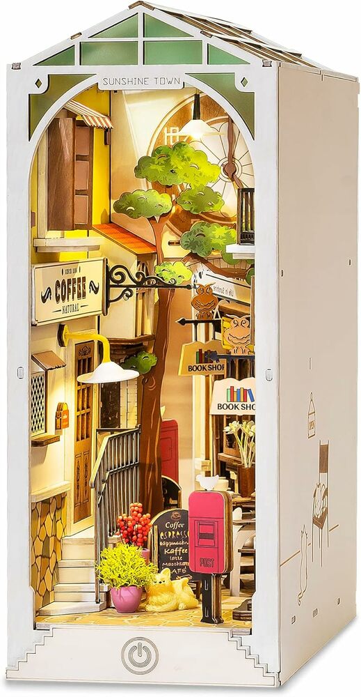 DIY BOOK NOOK SUNSHINE TOWN