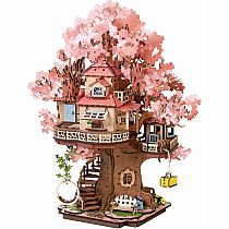 DIY SKURA TREE HOUSE