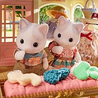 CC LATTE CAT FAMILY--CALICO CRITTERS