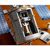 LEGO HUBBLE SPACE TELESCOPE