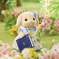CC FLORA RABBIT FAMILY--CALICO CRITTERS