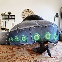 AIRFORT UFO SPACESHIP