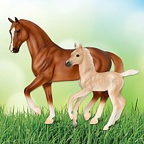BREYER Power & Precision Horse & Foal Set 