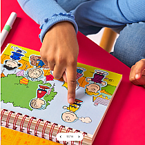 PEANUTS COLORING & STICKER SET