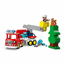 DUPLO FIRE TRUCK W HOSE/FIRE