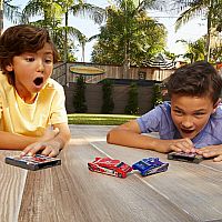 FLAT 2 FAST CARD RACERS