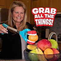HANDY GRABS NIBBLERZ