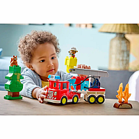 DUPLO FIRE TRUCK W HOSE/FIRE