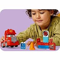 DUPLO MACK AT THE RACE