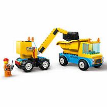 LEGO CONSTRUCTION TRUCK WRECK