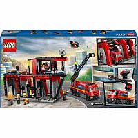 LEGO FIRE STATION W FIRE TRUCK