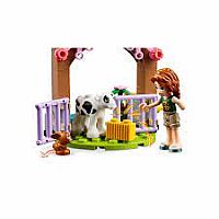 LEGO AUTUMNS BABY COW SHED